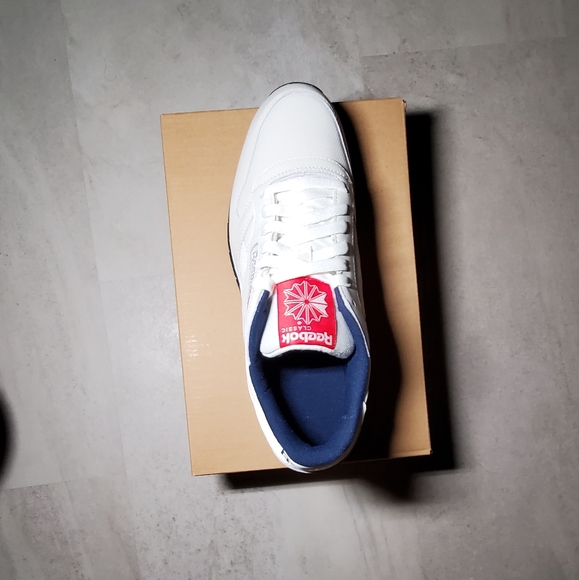 Reebok Classic,Men Size 9 - Picture 7 of 13